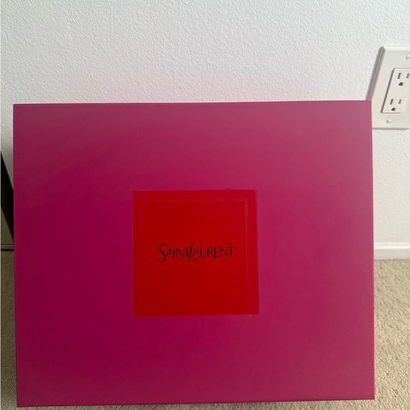 Yves Saint Laurent Black Tote with Gold Logo - Picture 7 of 8